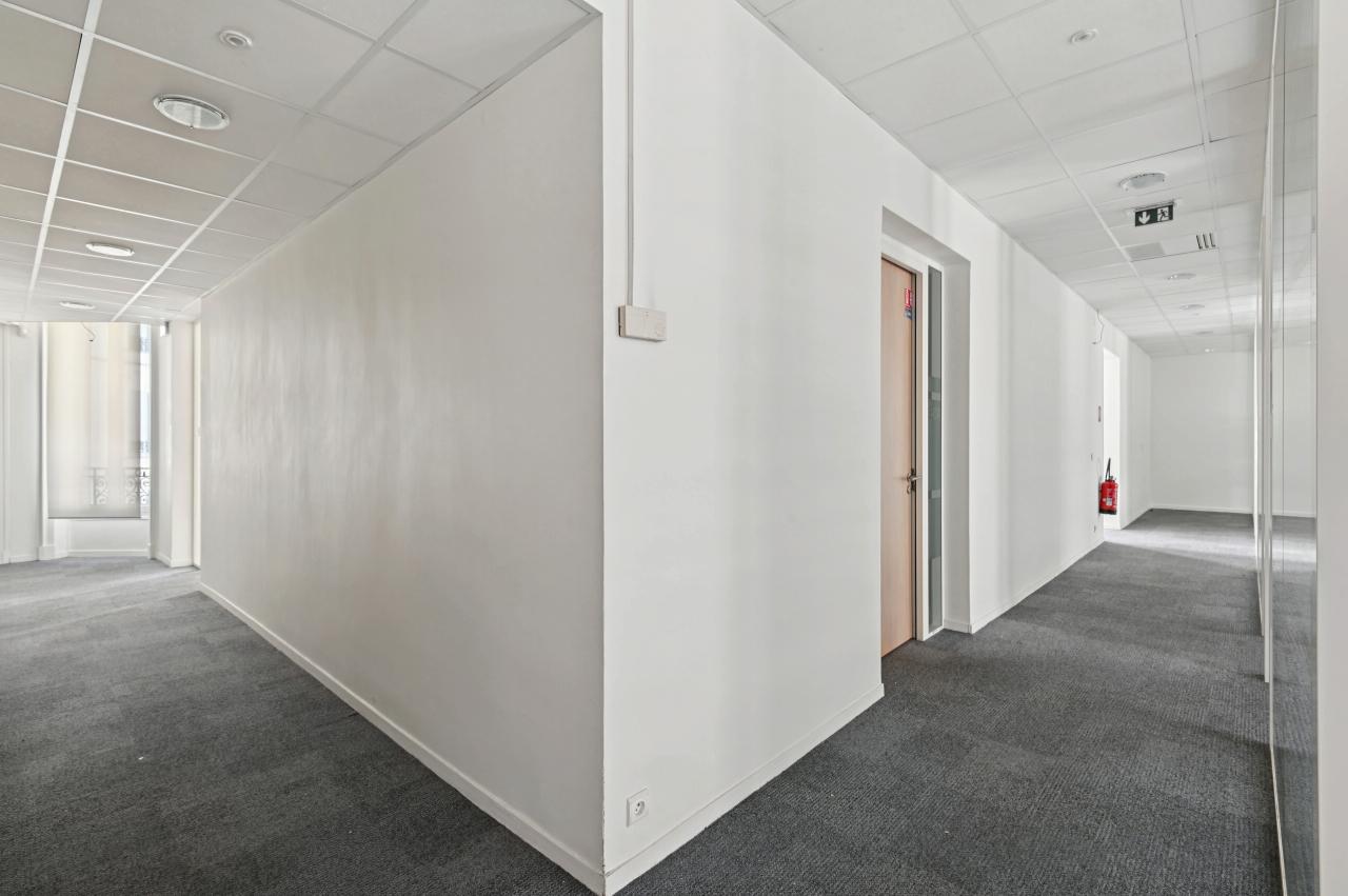 Bureau Paris 759m² Location bureau Paris OLBUR2308357 8